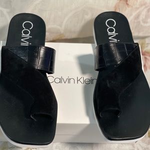 Calvin Klein -Rini Mixed Media Toe Lop sandals